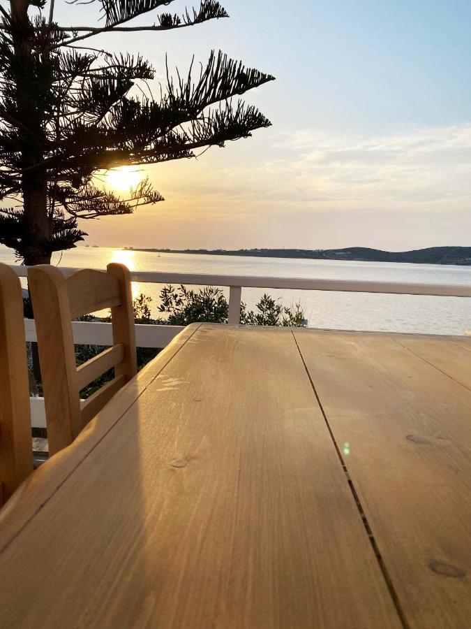 Lyra Seafront Apartment , Paroikia Town Center Dış mekan fotoğraf