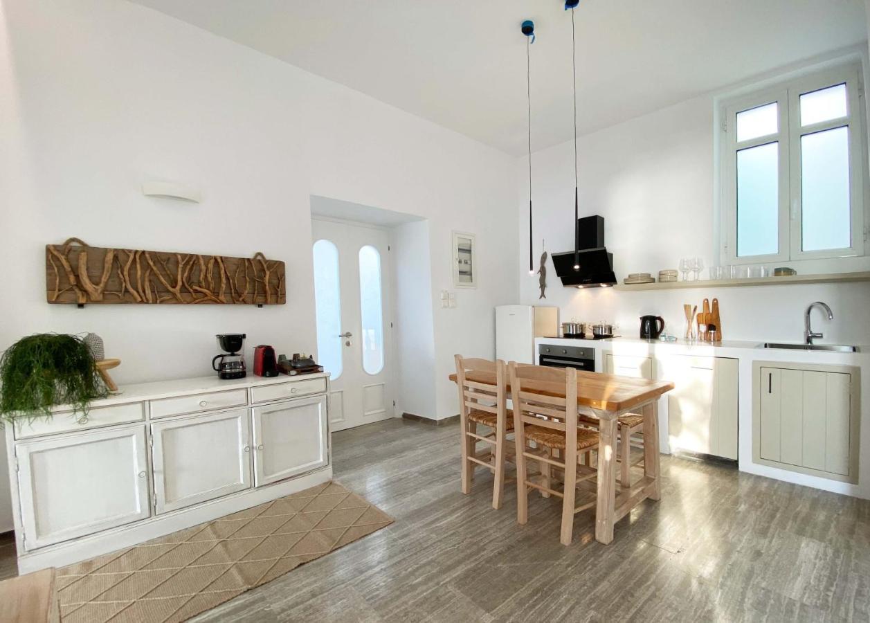 Lyra Seafront Apartment , Paroikia Town Center Dış mekan fotoğraf